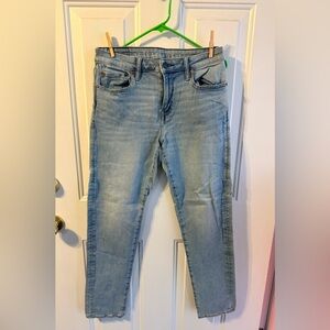 AMERICAN EAGLE OUTFITTERS Men’s Athletic Fit Jeans Airflex+ Blue 30x32